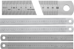 Biegsame und starre Stahlmaßstäbe in 3 verschiedenen Ablesetypen ab 100mm bis 12000mm. Stahlmaßstäbe mit Ablesung auf Vorder- und Rückseite und mit Lasergravur. Stahlmaßstäbe mit Umrechnugstabelle, Umrechnungs-Maßstab (Dreikant-Maßstab) und Stahlmaßstäbe in Sonderausführungen in 10 verschiedenen Ablesetypen.