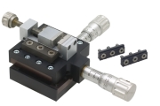 Kreuztische zum Einspannen von Mini-Schraubstöcken Größe 1 und Größe 2 mit einer Parallelität/Winkelgenauigkeit von 0,005 mm und Messschraubeneinstellung 0,01mm. Fahrweg 10mm x 10mm. Kreuztische zum Einspannen von Mini-Schraubstöcken Größe 1 und Größe 2 mit einer Parallelität/Winkelgenauigkeit von 0,005 mm und Messschraubeneinstellung 0,01mm. Fahrweg 10mm x 10mm.